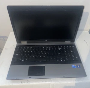 HP ProBook 6550b 15.6" i3 Parts Only Powers On - Picture 1 of 3