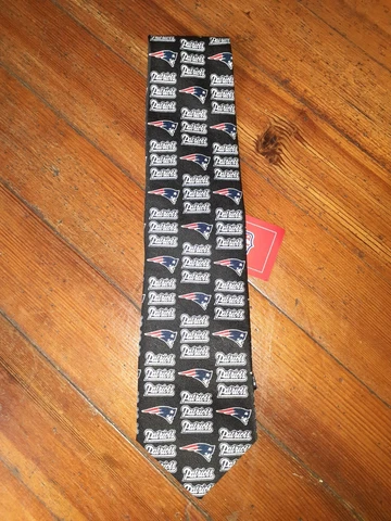 NFL New England Patriots Football Mens Dress Tie Necktie *Great Gift* NEW NWT Cover