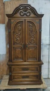 Hand Carved Solid Wood Details about   Thomasville River Roads Armoire