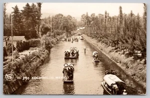 1952 RPPC Mexico City - Xochimilco Canals - Gondola Boat Tours, People Postcard - Imagen 1 de 7