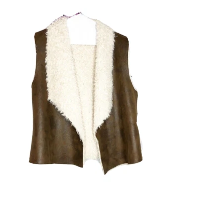 Velvet by Graham Spencer | Chaleco de gamuza sintética y piel mediano Foto 1 de 4