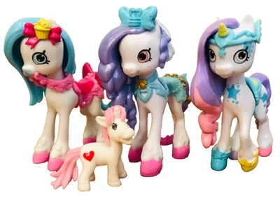 Lote de ponis SHOPKINS Happy Stables: Ponicakes, Rainbow Dreamer, Royal Crown Trends Foto 1 de 4