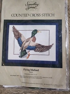 Candamar Designs gezähltes Kreuzstich-Set fliegende Stockente Vintage neu aus altem Lagerbestand - Bild 1 von 4