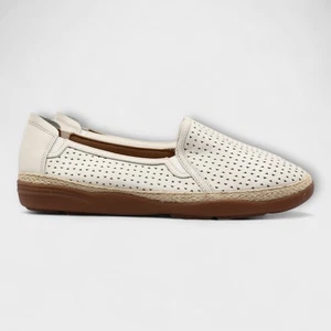 Clarks Women's Elaina Ruby Leather Loafer Shoes Size 9.5M - Picture 1 of 8