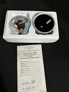 Elvis Presley Music Box in ceramica "Lettere dai fan" Ardleigh - Foto 1 di 3
