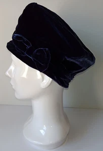 Vintage 1980's Jill Van Dyke Dark Blue Velvet Hat with Bow Handmade in USA - Picture 1 of 10