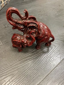 Resin cast Elephants Mother/Baby home decor collectible - Picture 1 of 5