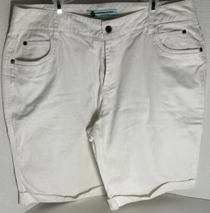 Caribbean Joe Cuffed Bermuda White Denim Shorts 6 Pocket Women's Size Petite 12 - Picture 1 of 6