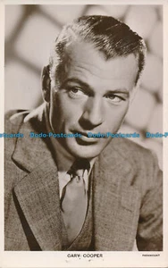 R068896 Gary Cooper. Paramount. Picturegoer. No W 54 - Bild 1 von 2