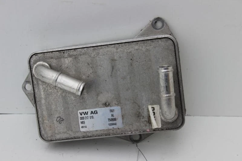 Enfriador de aceite AUDI A3 16 17 18 Foto 1 de 4