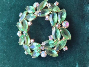 Vintage Green & Clear Garne Rhinestone brooch - Picture 1 of 5