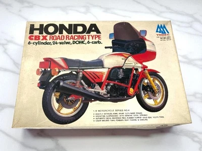 Honda CBX 1/8 Scale Vintage Motorcycle Model Kit Unassembled Ultra Rare Japan - Image 1 of 4