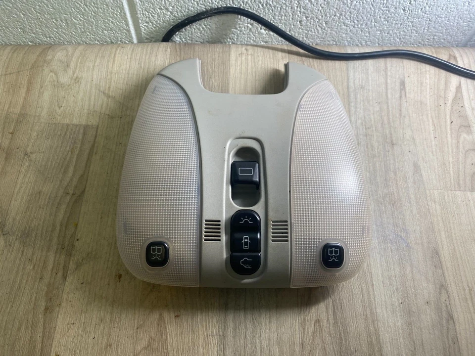 OEM MERCEDES BENZ W220 S55 S500 CL55 LUZ DE LECTURA DELANTERA INTERIOR Foto 1 de 4