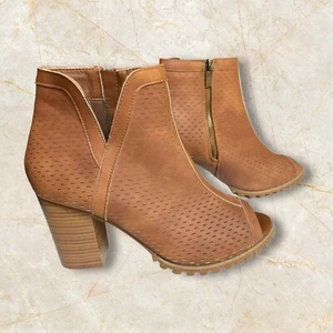Seven7 Ashbury braune Damen-Stiefeletten mit Blockabsatz perforiertem Kunstleder Größe 10 - Bild 1 von 12