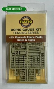 BNIB OO Gauge Ratio 419 Concrete Fence Posts, gates, Signs etc - Plastic Kit - Picture 1 of 2