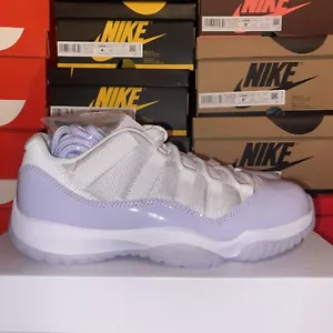 Nike Para Mujer Air Jordan 11 Retro Bajo Blanco Puro Violeta AH7860 101 Talla 8 - Imagen 1 de 12