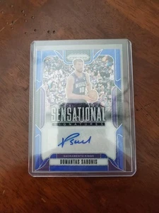 2024-25 Prizm Domantas Sabonis Sensational Auto Blue Shimmer 15/25 Kings - Foto 1 di 2