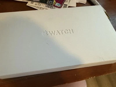 Apple Watch Ultra 49mm Titangehäuse mit schwarz/grauem Trail Loop Band (GPS +... - Bild 1 von 4