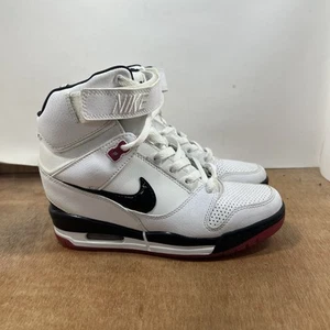 NIKE Air Revolution Sky Hi donna taglia 7,5 Fireberry bianco/rosa/nero 599410-103 - Foto 1 di 8