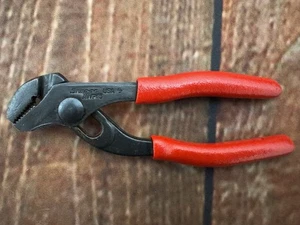 Snap-On Tools AWP45 5" Adjustable Joint Pliers - RED - Picture 1 of 5