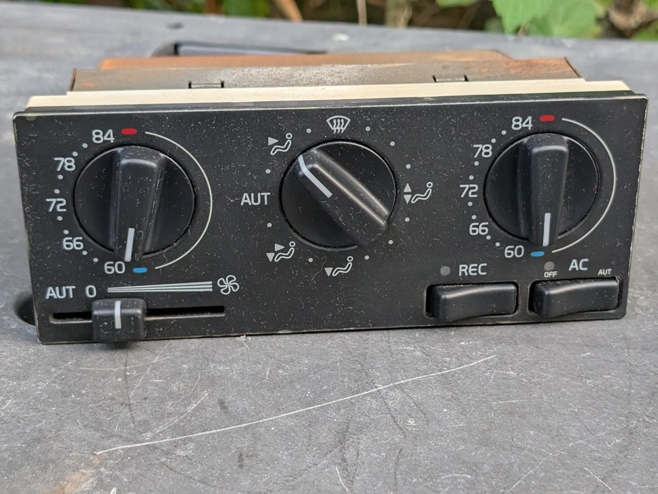 94 95 96 97 Volvo 850 Automatic Climate Control Panel 9166550 Heater Temperature - Изображение 1 из 2