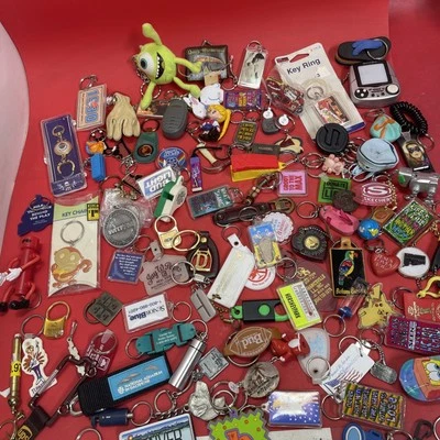 Enorme Lote Llaveros Llaveros Mochila Dijes Cartera Bolso Colgantes.   #11 Foto 1 de 4