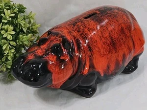 RARO banco monete vintage anni 60 Canuck ceramica ippopotamo smalto rosso gocciolatoio con spina 14" - Foto 1 di 14