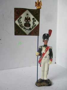 HACHETTE 1/32 FIGURINE 15 PORTE DRAPEAU GARDE ROYALE ITALIENNE 1806 NAPOLEON - Imagen 1 de 1