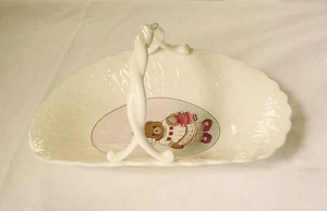 Schöne Mikasa "MOM I LOVE YOU" Muttertag Porzellan Henkel Korb Schale  - Bild 1 von 3