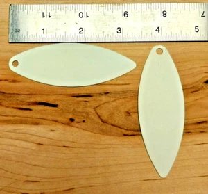 Hojas giratorias de sauce talla 7 que brillan en la oscuridad - fosforescentes - paquete de 10 - Imagen 1 de 2
