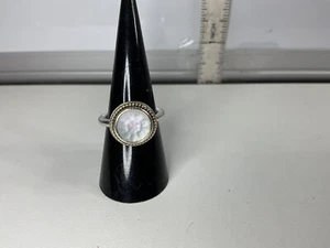 Pandora Mother Of Pearl Flower Ring Sz 7 14k Accents - Picture 1 of 5