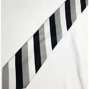 Cravatta da uomo David Taylor Collections nero bianco grigio diagonale a righe - Foto 1 di 7