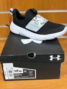 Youth Size 5 - Under Armor BGS Flash Print Black/Grey - Picture 1 of 5