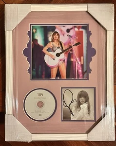 Taylor Swift Signed Framed RARE Insert w/ 8x10 Photo JSA - VERY NICE!! π¨β€οΈ - Picture 1 of 3