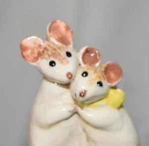 Original Kitty MacBride Figur England Keramik Maus mit Blumen - Bild 1 von 1
