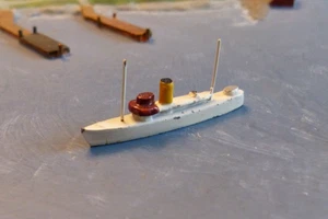 Wiking Metall Modell 221 - 1:1250 Hafendampfer 3,5 cm weiß - Bild 1 von 4