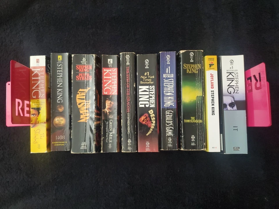 Stephen King Lot Of 10 Paperback Books - Image 1 of 4