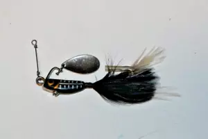 Vintage Heddon Spin Fin Size 2 in Black Shore Finish - Picture 1 of 3