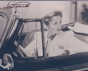 JOAN FONTAINE - HOLLYWOOD STAR #5 - 10x8 SIGNED PHOTO COA - Bild 1 von 1