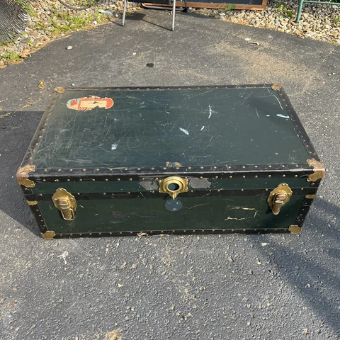 Vintage Vacationer Steamer Green Trunk 36”x20”x13” Cover