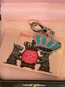 Juicy Couture 2006 grabable etiqueta de perro corona encanto ytrud088 ¡en muy buen estado! ETIQUETADO - Imagen 1 de 5