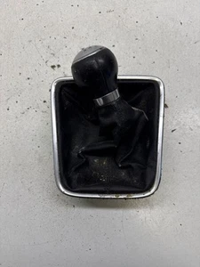 Volkswagen Golf Cross 2007 Gear lever shifter trim leather/knob DRA67889 - Picture 1 of 8