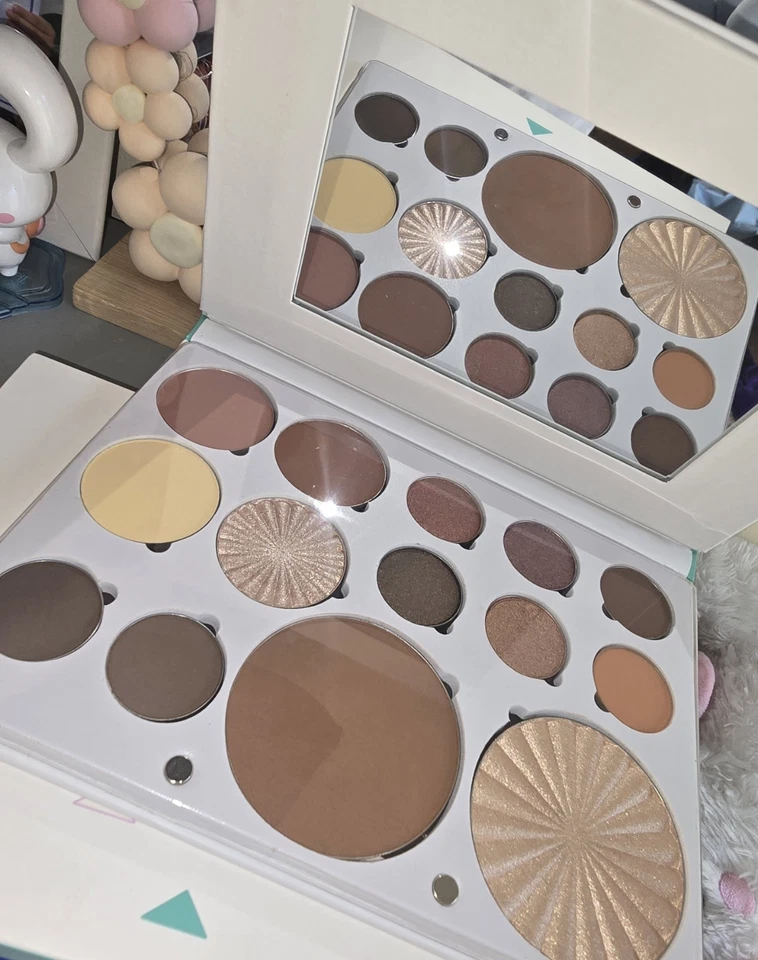 OFRA Boho Face & Eye Palette – Mixed Neutrals, Shimmers & Mattes - Image 1 of 2