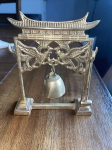 Vintage Messing Figur Pagode Tempel Glocke Gong asiatisch massiv Messing - Bild 1 von 3