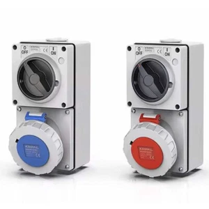 Switched IP67 CEE Wall Mounted Power Socket. - Picture 1 of 8