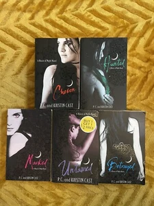 P.C And Kristen Cast Book Bundle X 5, Fantasy, Romance, Vampire, Horror, (75) - Picture 1 of 6