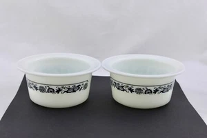 SET OF 2 VINTAGE PYREX 75 OLD TOWN BLUE ONION BUTTER DISH NO LID - Picture 1 of 7