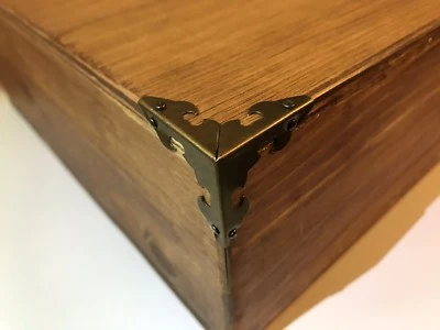 12x Protectores de Esquina para Caja de Mesa Tono Bronce 30mm x 30mm Hágalo Usted Mismo Carpintería Foto 1 de 4
