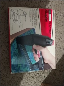 Grapadora eléctrica Sears Craftsman 968423 con caja e instrucciones - Imagen 1 de 7