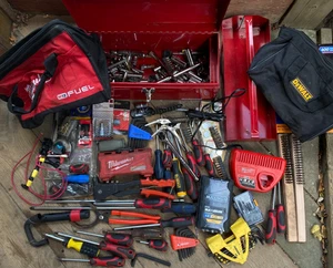 Huge Mechanic Tool Lot Milwaukee M12 - Bags, Screwdrivers, Husky, DeWalt & More - Bild 1 von 10